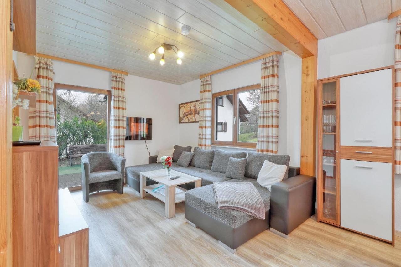 Seepark Kirchheim Ferienhaus Bei Nina Mit Sauna Luaran gambar