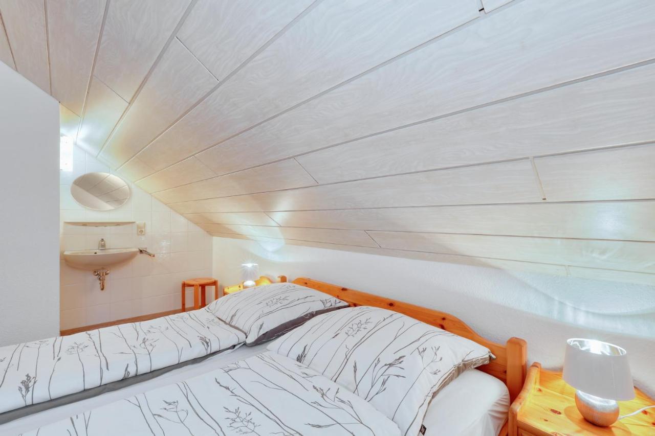 Seepark Kirchheim Ferienhaus Bei Nina Mit Sauna Luaran gambar